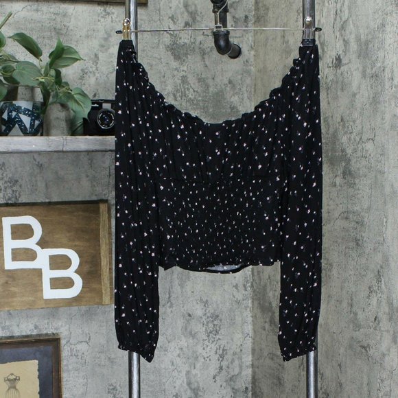 Wild Fable Square Neck Long Sleeve Crop Top | Long sleeve crop top, Crop tops, Clothes design